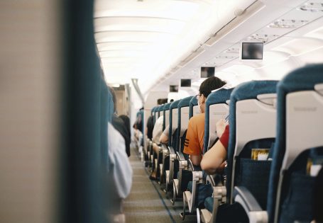 viaje con nie y pasaporte caducado