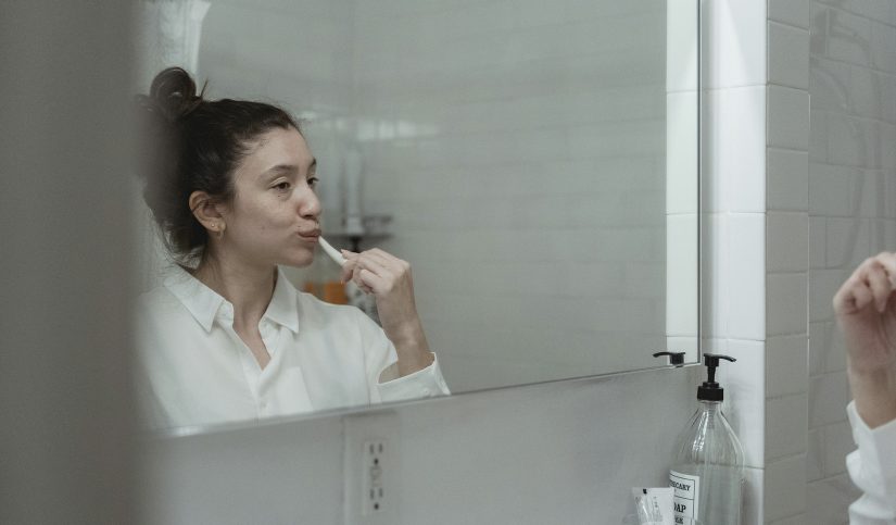 como quitar el dolor de encias